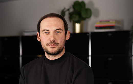 Maximilian Weiss rückt ins Management von Ogilvy auf.