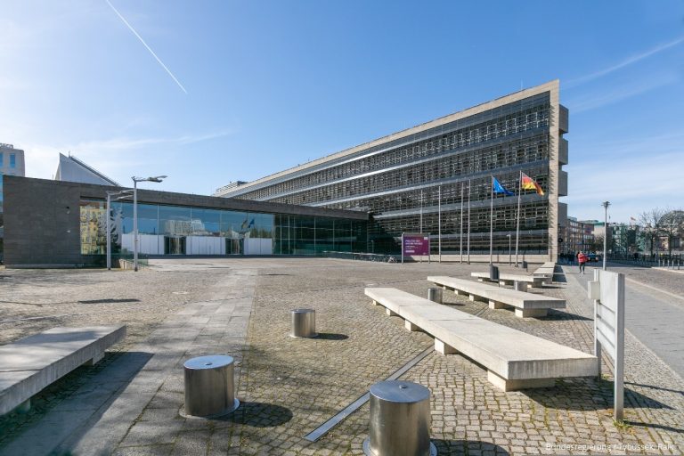 add2 gewinnt Digitaletat der Bundesregierung