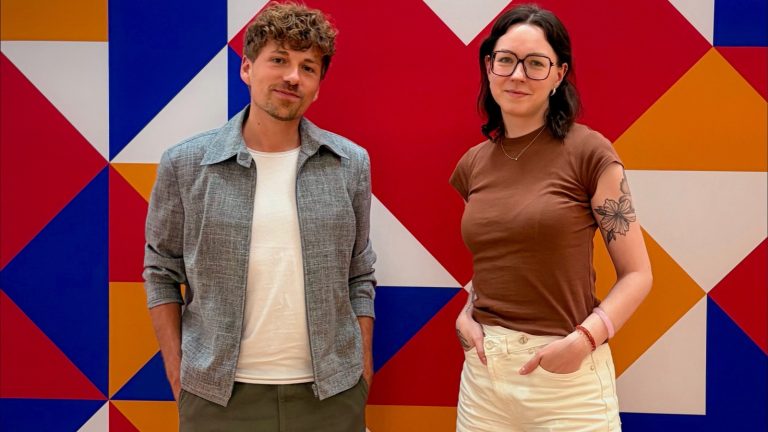 Neu an Bord: Corinna Segelken und Maximilian Clar verstärken Social Media und Strategie bei familie redlich (fr)