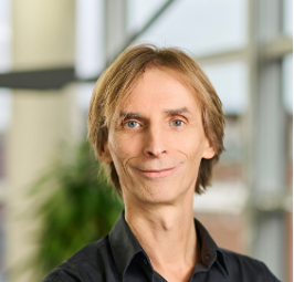 <strong>Jörn Ehrlich</strong>