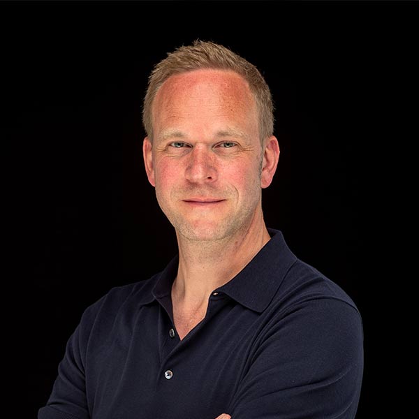 <strong>Daniel Neuhaus</strong>