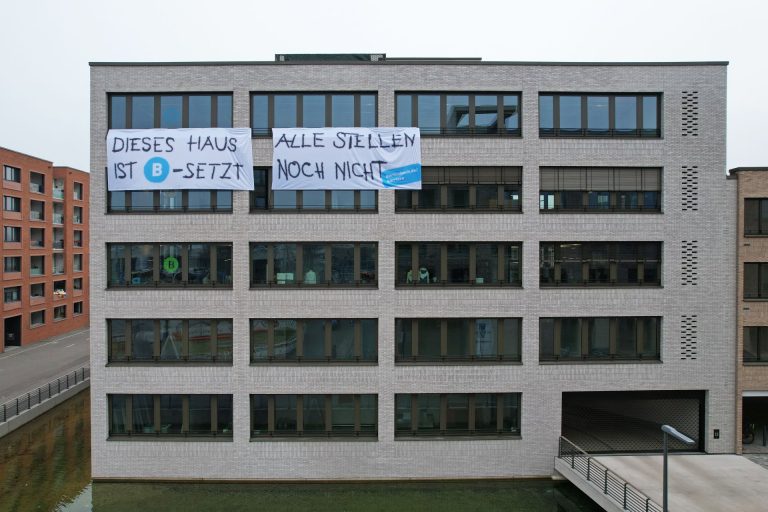 BARTENBACH B-SETZT ZOLLHAFEN