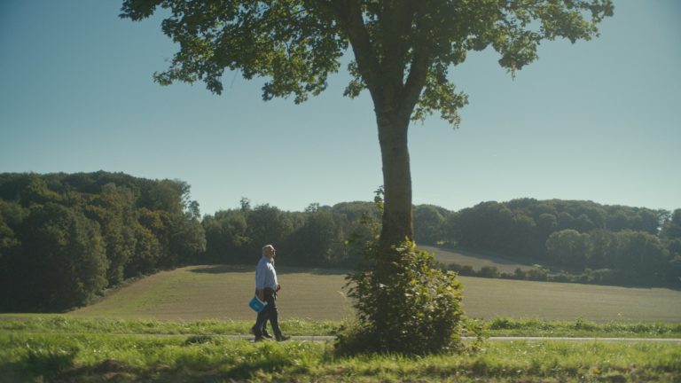 100 Jahre Aral: Ogilvy und Aral feiern Jubiläum mit Neuauflage des ikonischen Werbespots „Läufer“